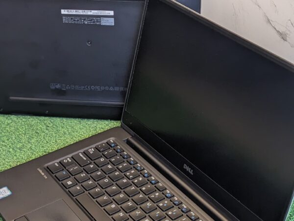 Dell Latitude 7370